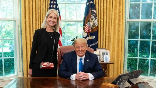 „A fehér élet győzelme” – hangzott el az abortusztilalomról egy Trump-rendezvényen