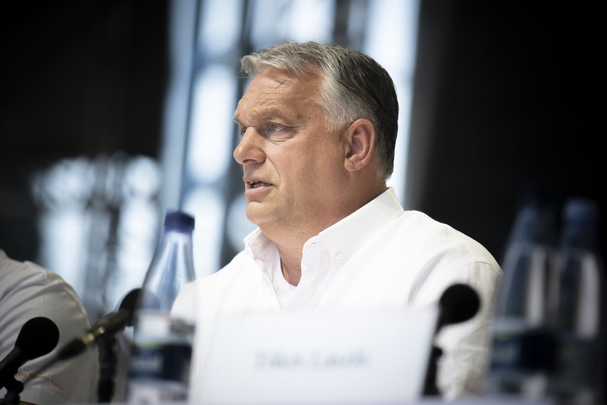 Orbán elárulta, mennyi lett volna a rezsicsökkentés, beszélt a gyenge forintról és a háború végéről is