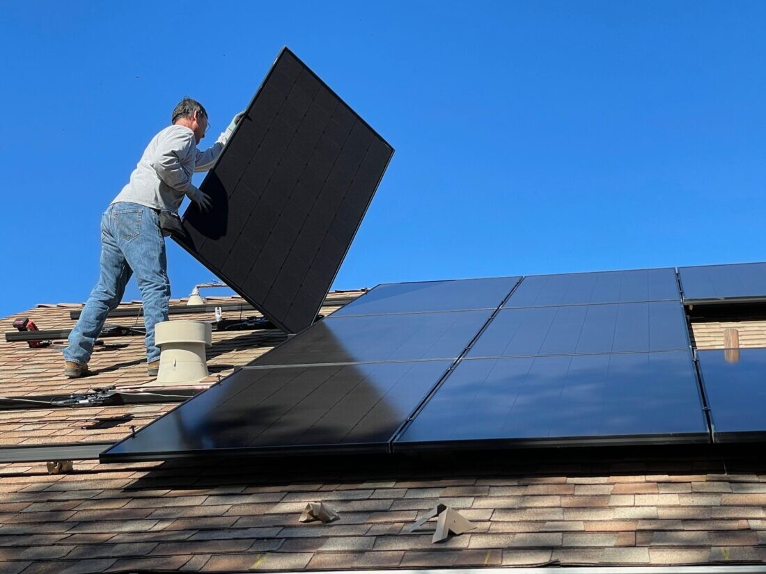 Ennyivel drágulhat a napelemtelepítés – a lakossági felhasználók buknak az átalakításon