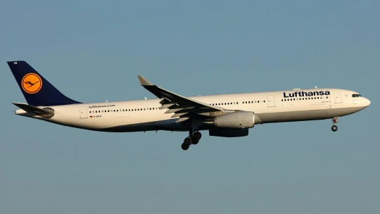 Ezer járatát törölte a Lufthansa dolgozói sztrájkja miatt