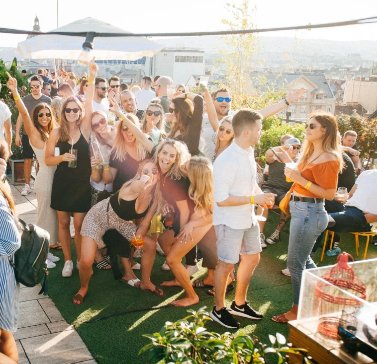6 rooftop bár, ahol naplemente mellett élvezheted a koktélod_3