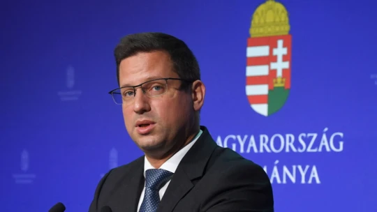 Pontosították a gázrezsi szabályait, Gulyás szerint nem a tűzijáték miatt menesztették az OMSZ-vezetőket