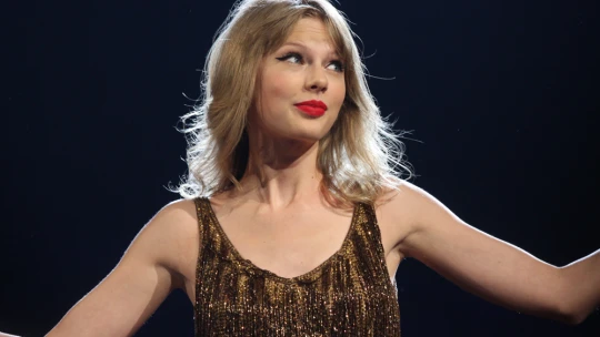 Erzsébet királynő, Taylor Swift, Bennifer – ezek voltak 2022 legnépszerűbb jelszavai