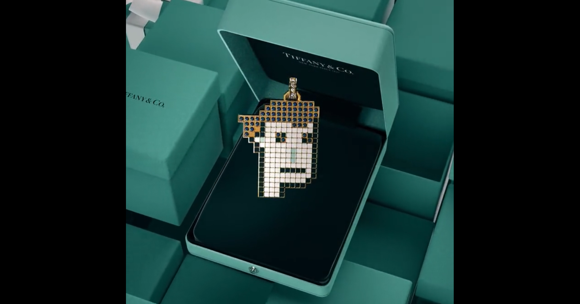 Tízmilliós luxusékszert csinál a Tiffany az egyik leghülyébb kriptoőrületből