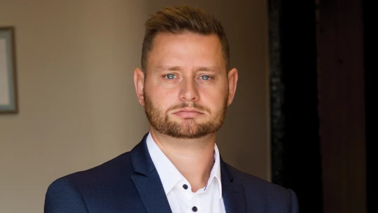 Növekedés acélkemény alapokon