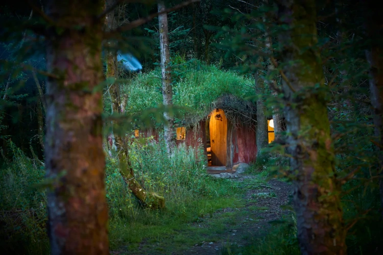 Betonbunker, hobbitlak, daru − 8 extrém Airbnb-szállás, nem is olyan drágán_1