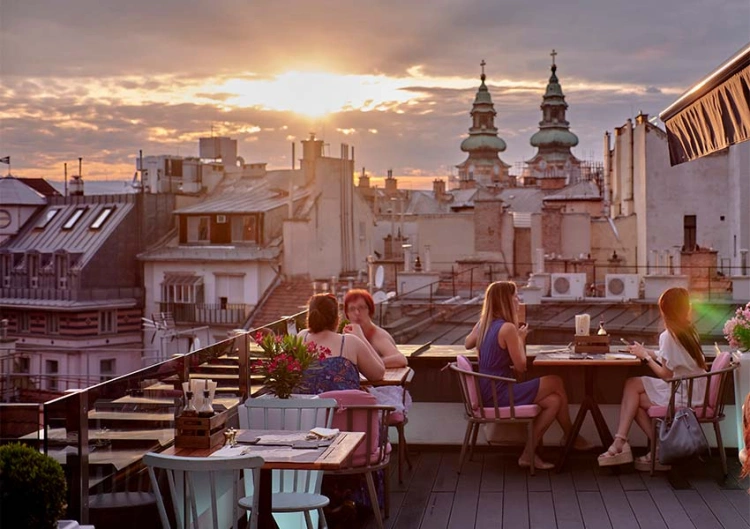 6 rooftop bár, ahol naplemente mellett élvezheted a koktélod_5