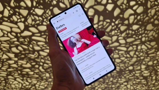 Íme a világ egyik legerősebb telefonja! 280 000 forintba kerül a Poco F4 GT, megéri?