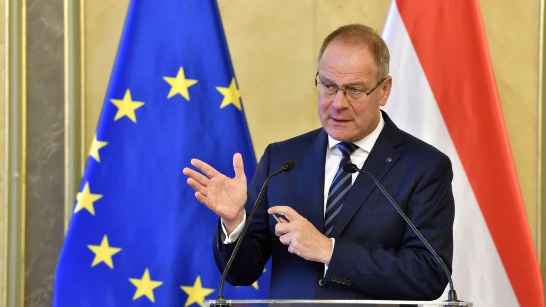 Itt a javaslat: az összeférhetetlenség az, amiből engem kihagynak