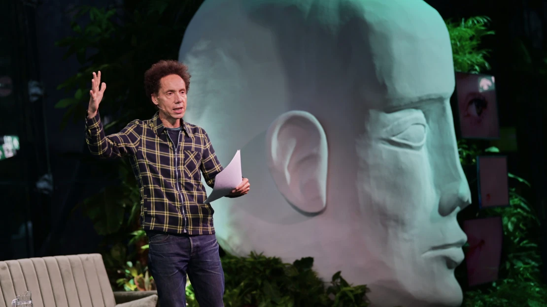 „Az illiberalizmus felemelkedése nyugtalanító” – Malcolm Gladwell a Brain Baron