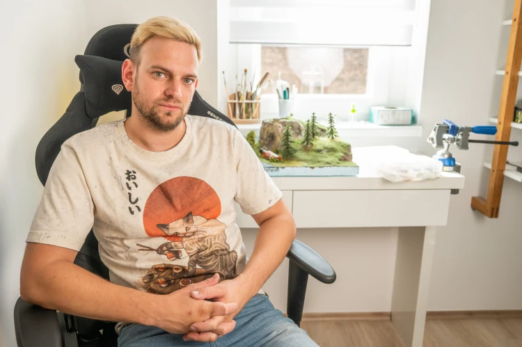 Játszik az étellel, de jól áll neki – bármi elkészülhet Péter miniatűr világában_0