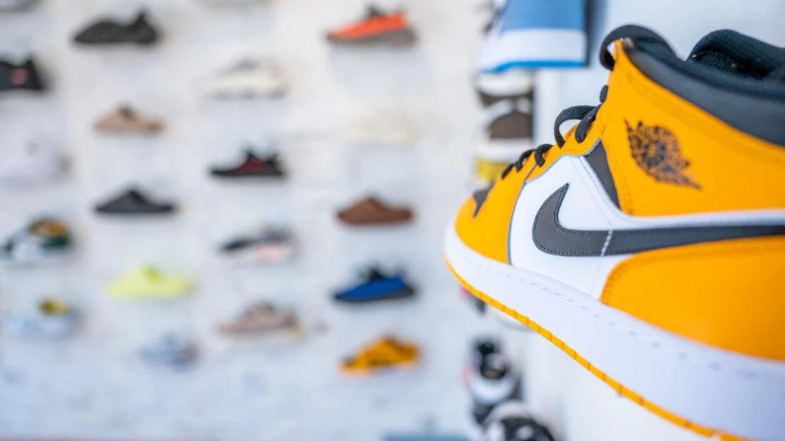 Gyakornokból lett CEO, most neki kell kivezetnie a Nike-t a gödörből