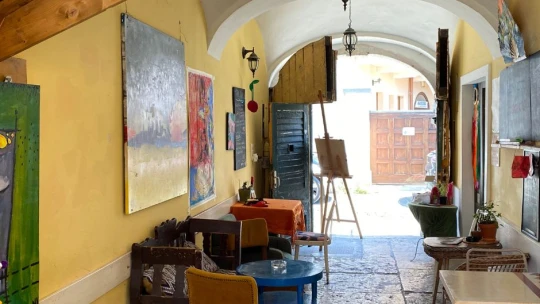 Szentendre menő kávézóját is térdre kényszerítette a mostani helyzet