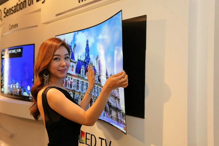 A gagyi Goldstar tévétől a luxus OLED-ig: kőkemény utat járt be 30 év alatt az LG_24