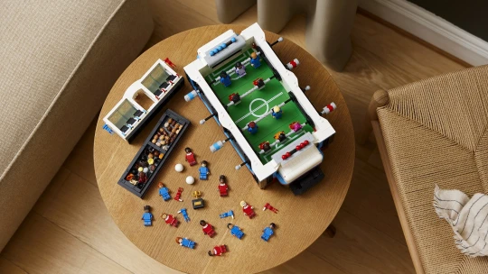 Így készült a magyar Lego-csocsóasztal, amit Thierry Henry is méltat