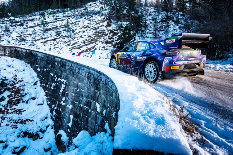 Galéria: Mit hagy maga után a Red Bull dollármilliárdos alapítója?_10