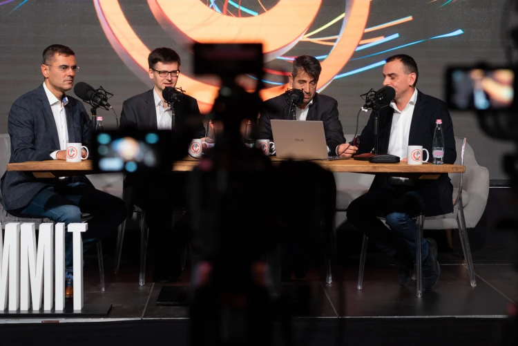 Érdemes megfontolni, hogy legyen saját devizatartalékunk is_1