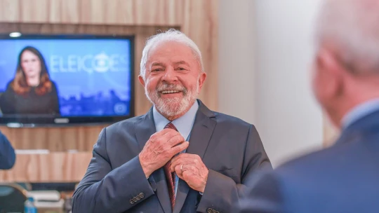 A börtönből térhet vissza az elnöki posztra, megverve Orbán Viktor barátját