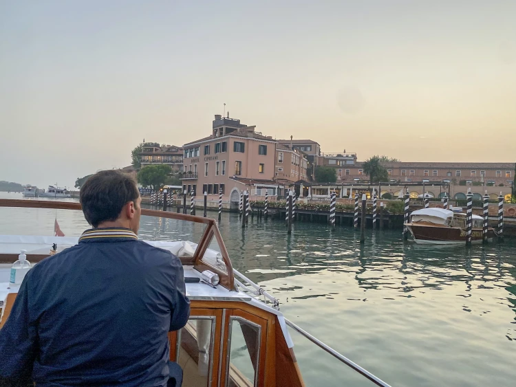 A luxushotel mintaképe: a Cipriani Belmond Velencében_1