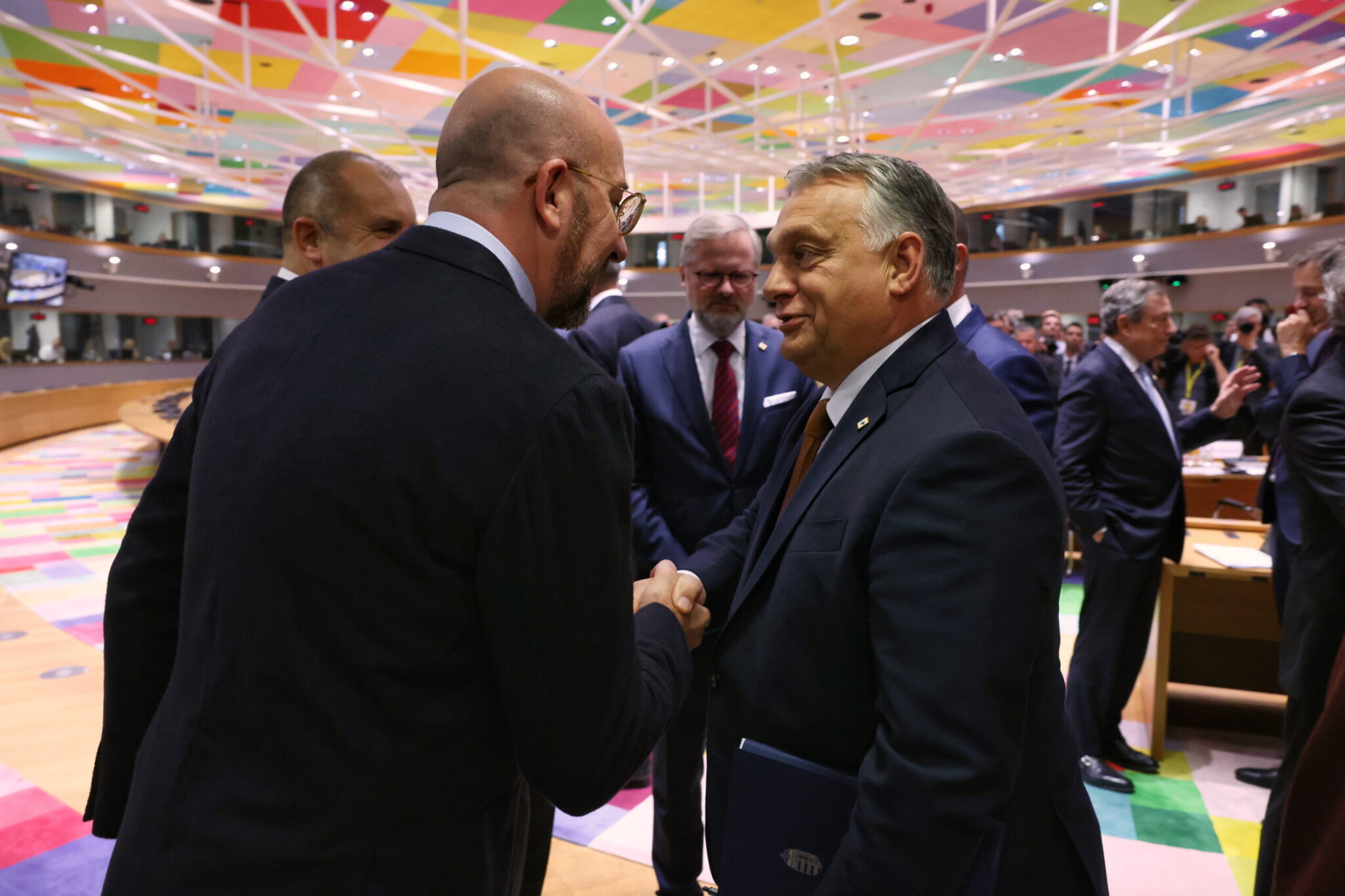 EU-csúcs: szándék van, sapka nincs, Orbán örül