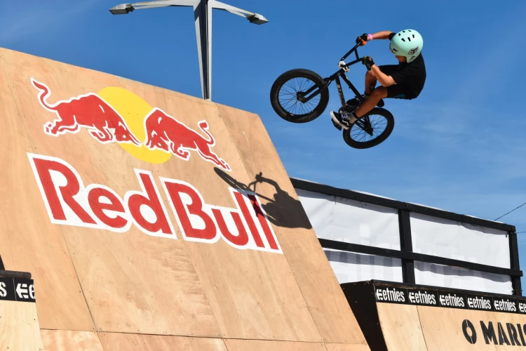 Galéria: Mit hagy maga után a Red Bull dollármilliárdos alapítója?_3