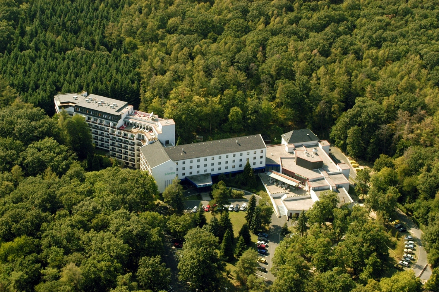 A nagy múltú soproni szálloda sem bírja tovább, 39 év után végleg bezár