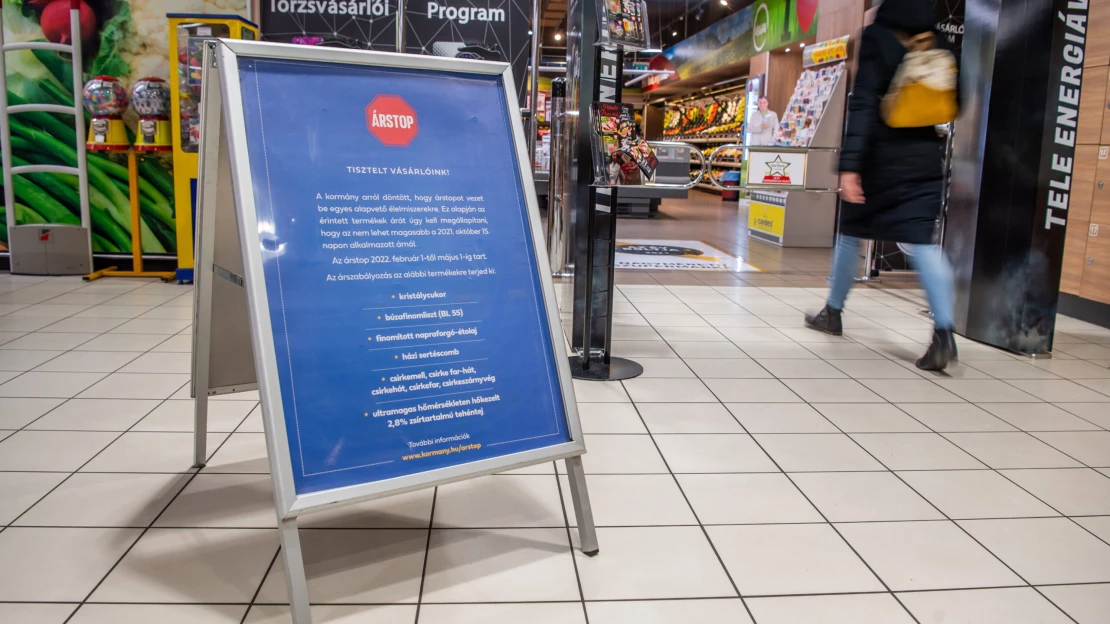 Hivatalos: élelmiszerárstop meghosszabbítva