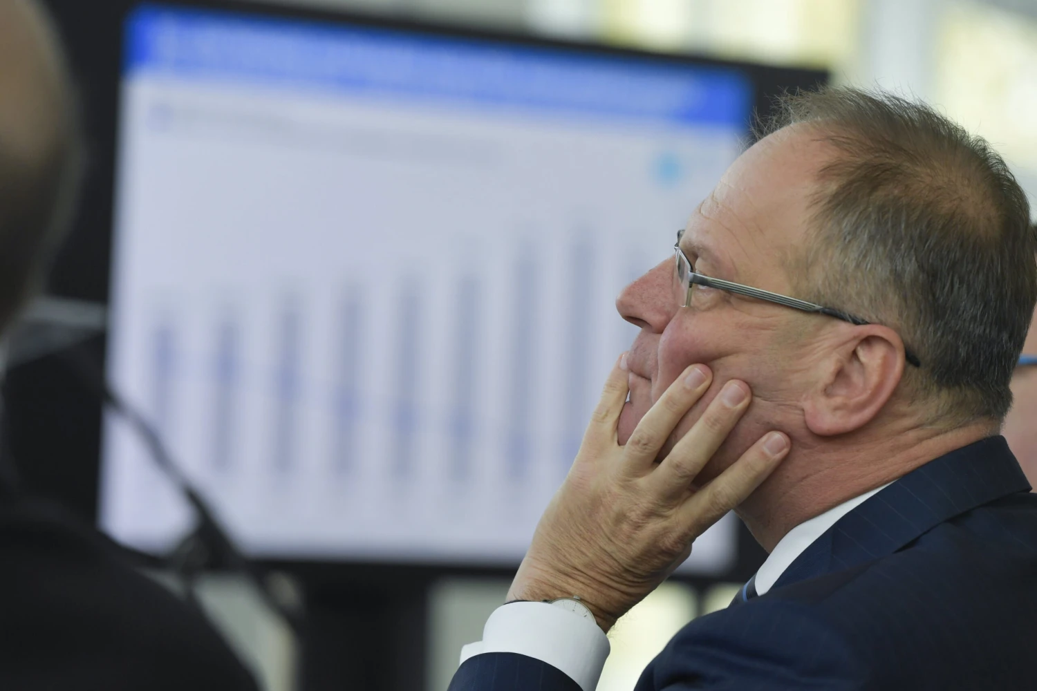 Navracsics: 800 milliárd forintnyi EU-s pénz mehet az oktatásra, év végéig meglehet a megegyezés