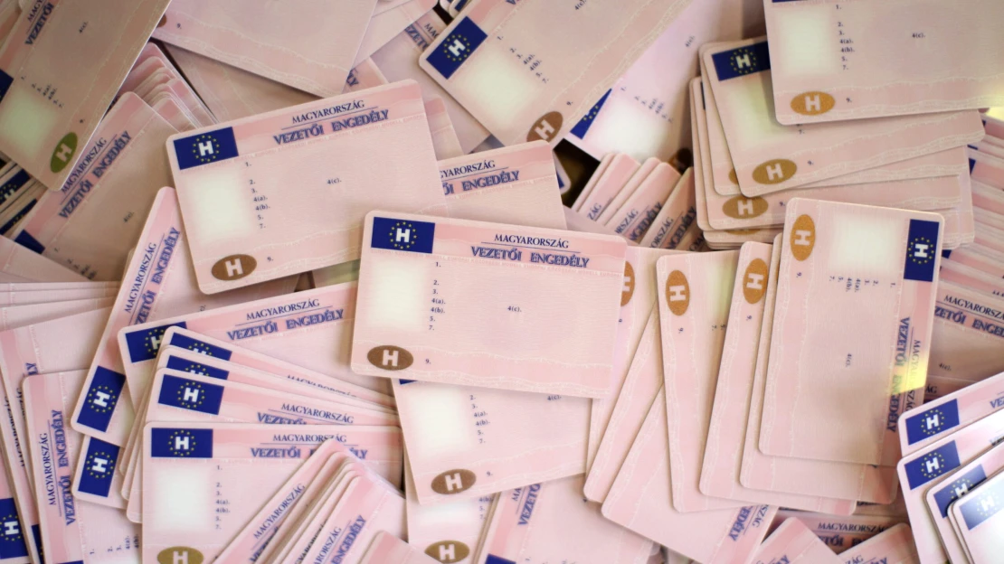 Januártól ezért már biztosan nem büntetnek a rendőrök az utakon