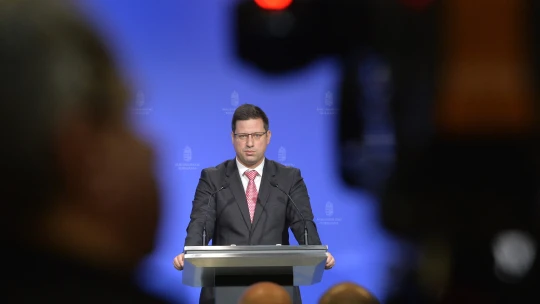 Mi lesz a városi csok helyett? Lesz-e szigor az akkugyárakkal szemben? – kormányinfó