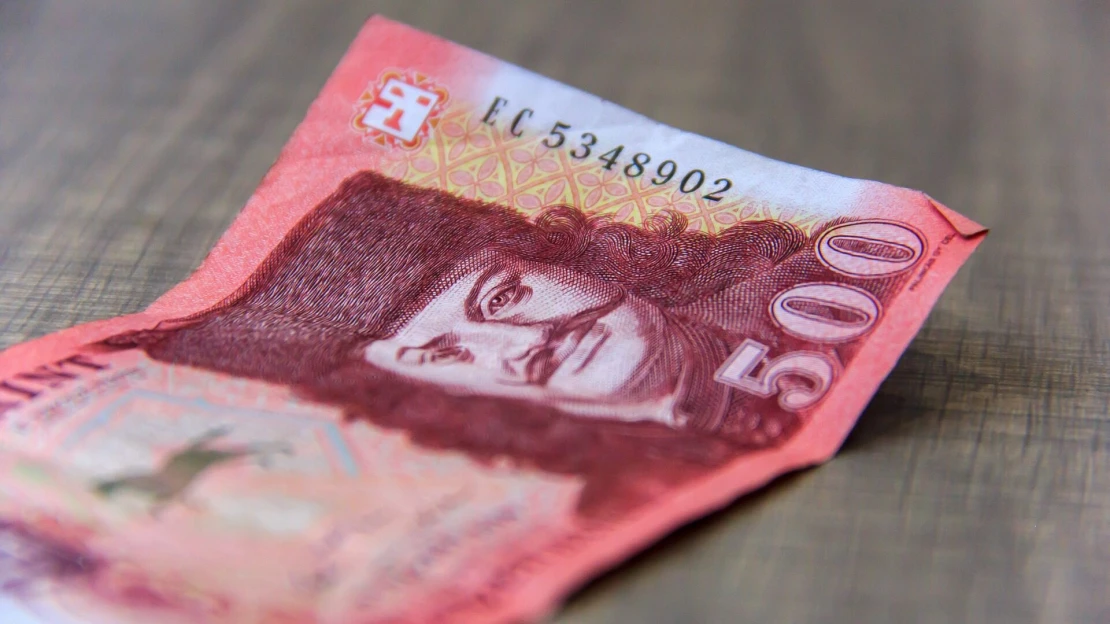Itt piheg a forint a tegnapi csúcsa után