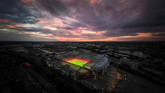 Kirúgták C. Ronaldót, most dobra verik a klubot – a milliárdos Glazer család eladná a Manchester United-et
