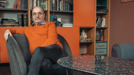Egymillió forint feletti fizetést kellene adni a középiskolai tanároknak – Bojár Gábor-interjú