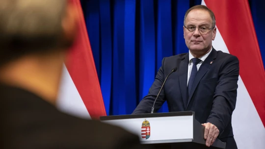 Itt az újabb „extraprofitadó” – 65 milliárdot von el a kormány a településektől