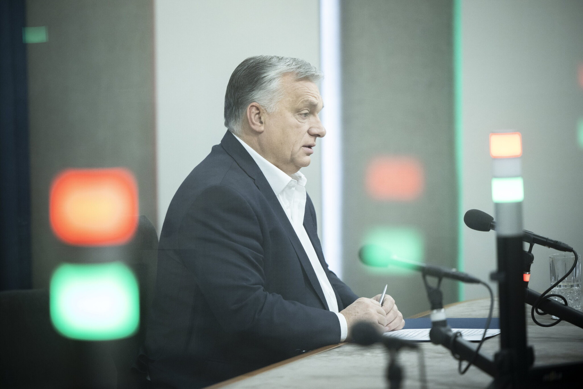 Orbán: Közel vagyunk ahhoz, hogy az EU csapatokat akarjon küldeni Ukrajnának