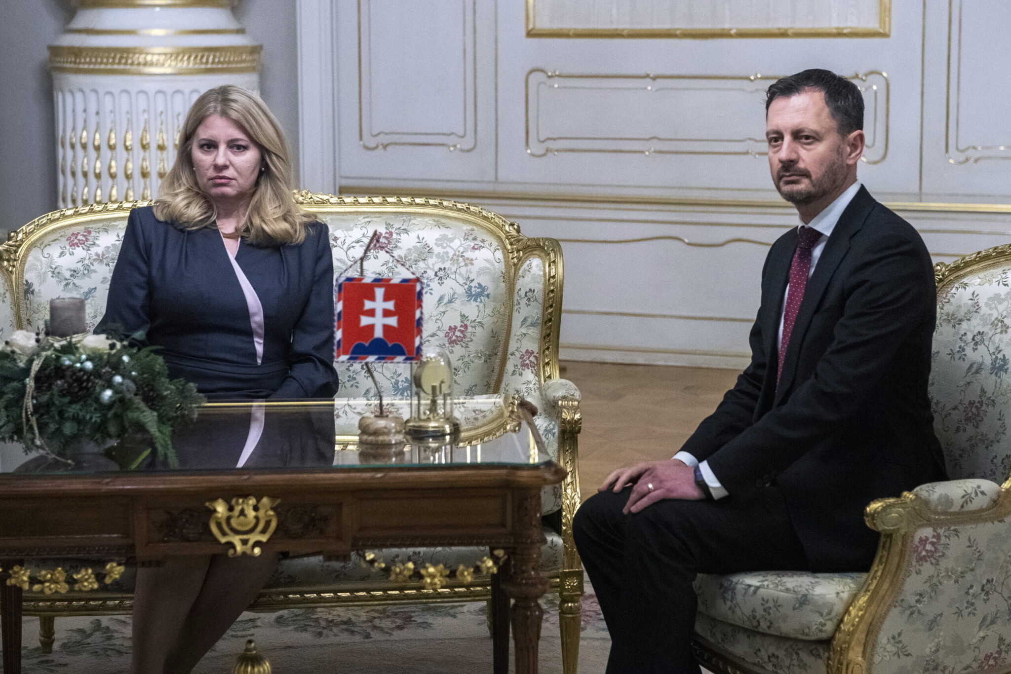 Megbukott a szlovák kormány a parlamenti bizalmi szavazáson