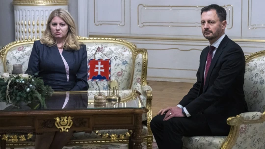 Megbukott a szlovák kormány a parlamenti bizalmi szavazáson