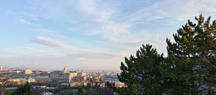 Szürreális luxus nagy gyerekeknek – ilyen a világ legerősebb telefonjának limitált kiadása_6