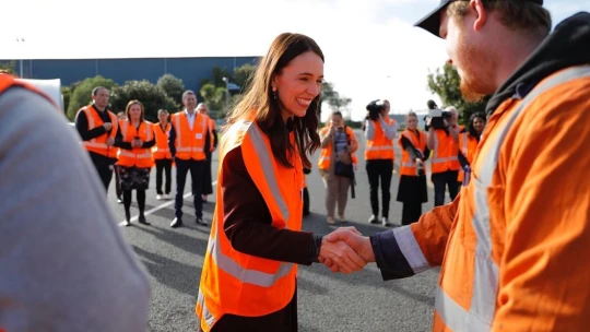 Fish and chipsezőből a miniszterelnöki székig jutott Jacinda Ardern, a sikeres különutas