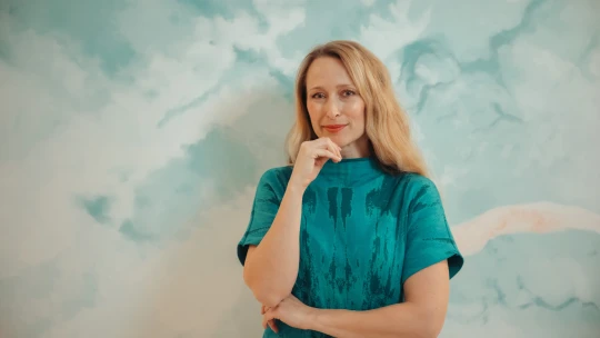 „Hogy a kötöttről ne a nagymama kardigánja jusson eszünkbe” – a magyar Süel vagányságból épített kötött birodalmat
