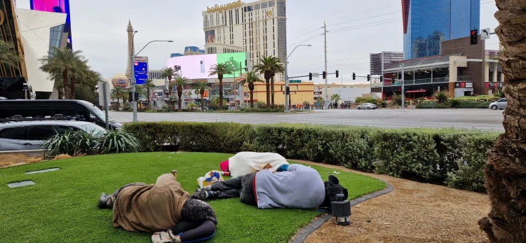 Menny és pokol egyszerre: körbefotóztuk Las Vegas hírhedt sétányát_32