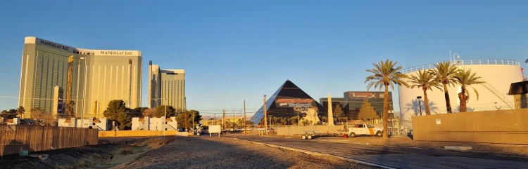 Menny és pokol egyszerre: körbefotóztuk Las Vegas hírhedt sétányát_34