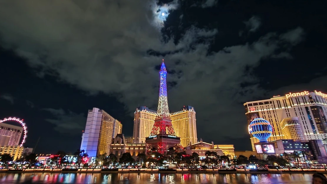 Menny és pokol egyszerre: körbefotóztuk Las Vegas hírhedt sétányát