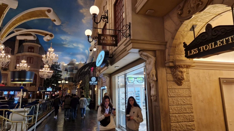 Menny és pokol egyszerre: körbefotóztuk Las Vegas hírhedt sétányát_19
