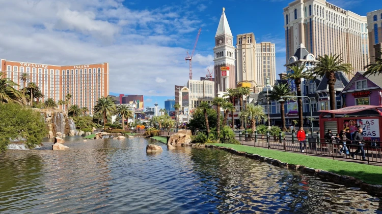 Menny és pokol egyszerre: körbefotóztuk Las Vegas hírhedt sétányát_5