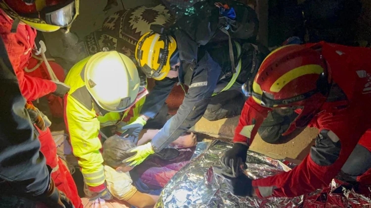 Borzasztó körülmények között mentik az életeket a magyarok Törökországban_8