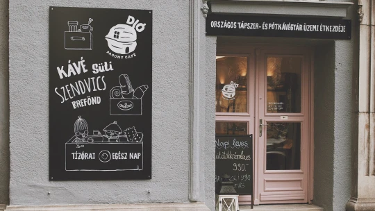 Gyerekeknek szóló kalandszobát nyitott a Kuflik és a Rumini kiadója