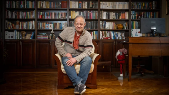 Vágó István is beperelte őket, egy egész ország játszott velük – itt tart most a „magyar Farmville”