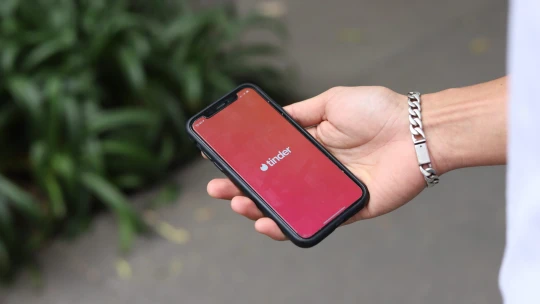 Unmatch: a Tindertől is kirúgnak egy csomó embert