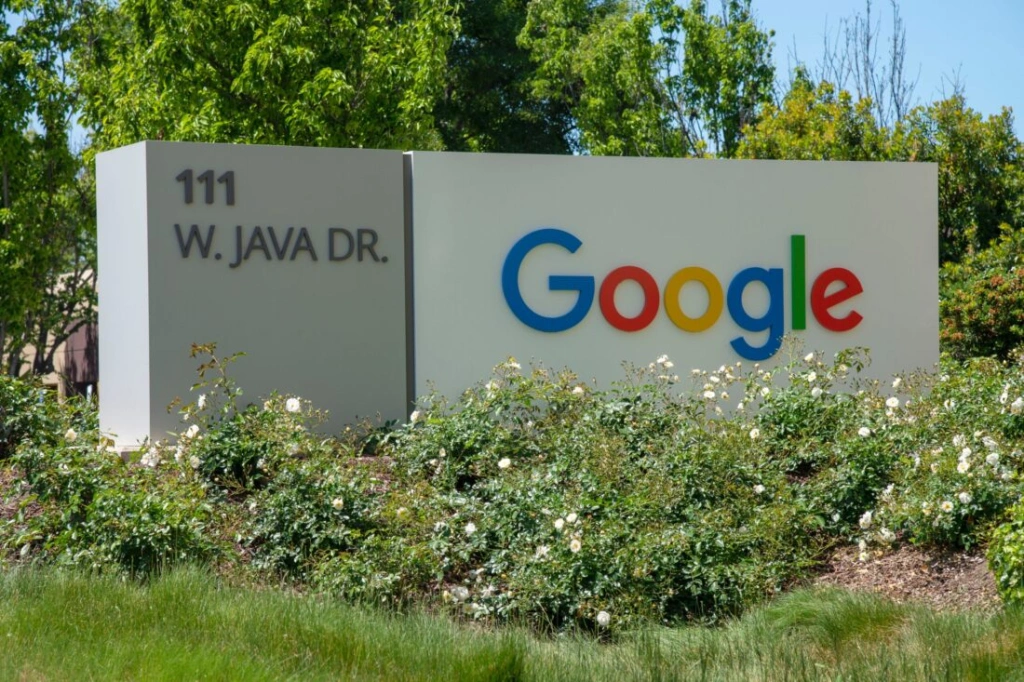 Kiegyezett vádlóival a Google az 5 milliárd dolláros megfigyelési perben